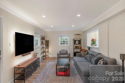 6038 Netherwood Drive Charlotte NC 28210