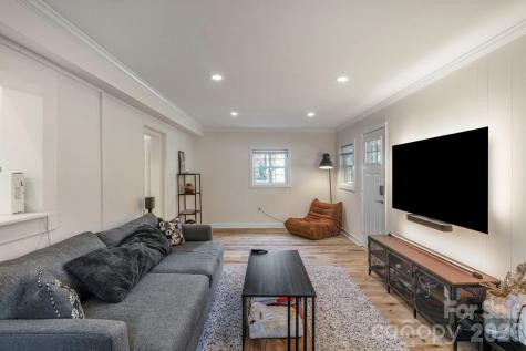 6038 Netherwood Drive Charlotte NC 28210