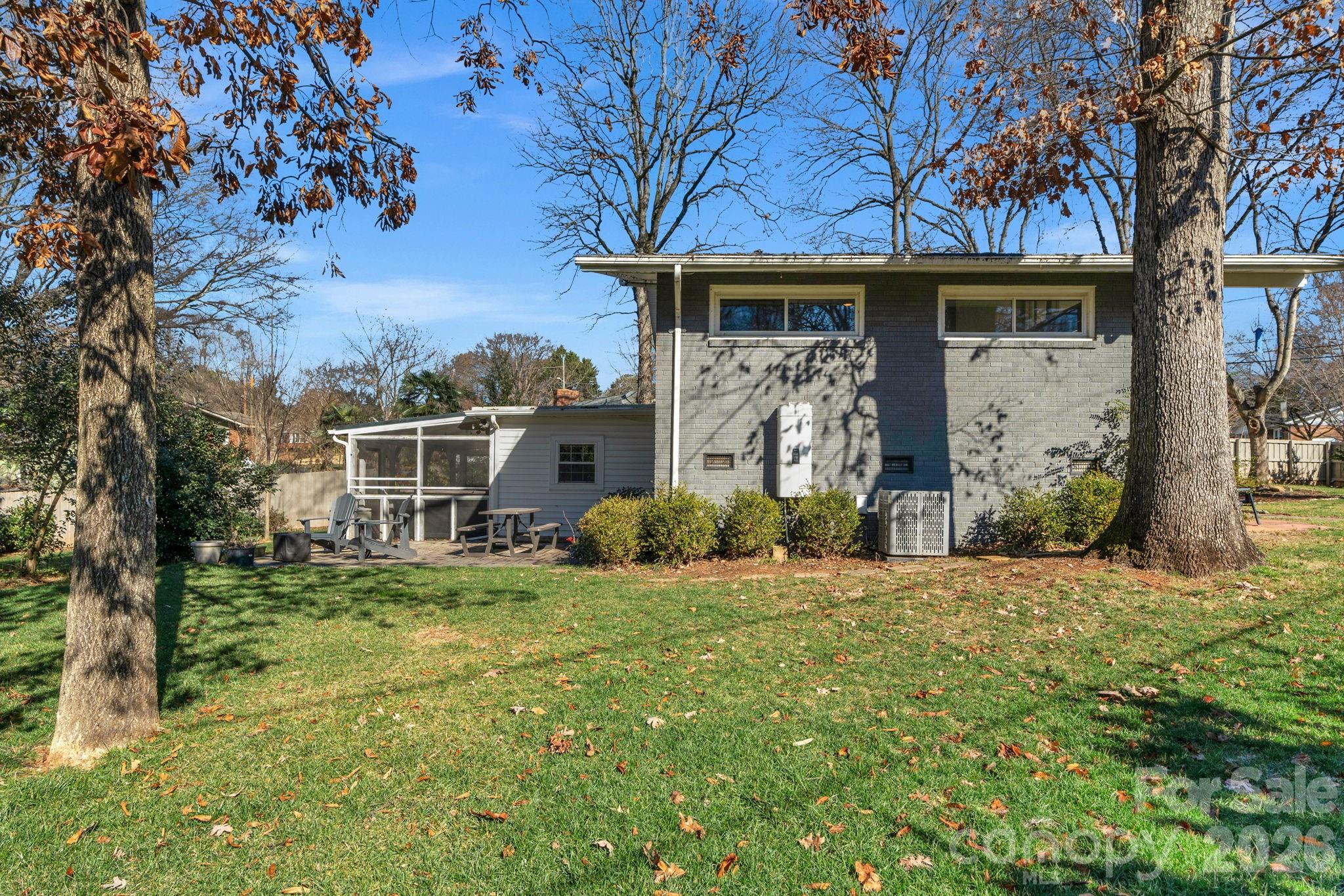 6038 Netherwood Drive Charlotte NC 28210