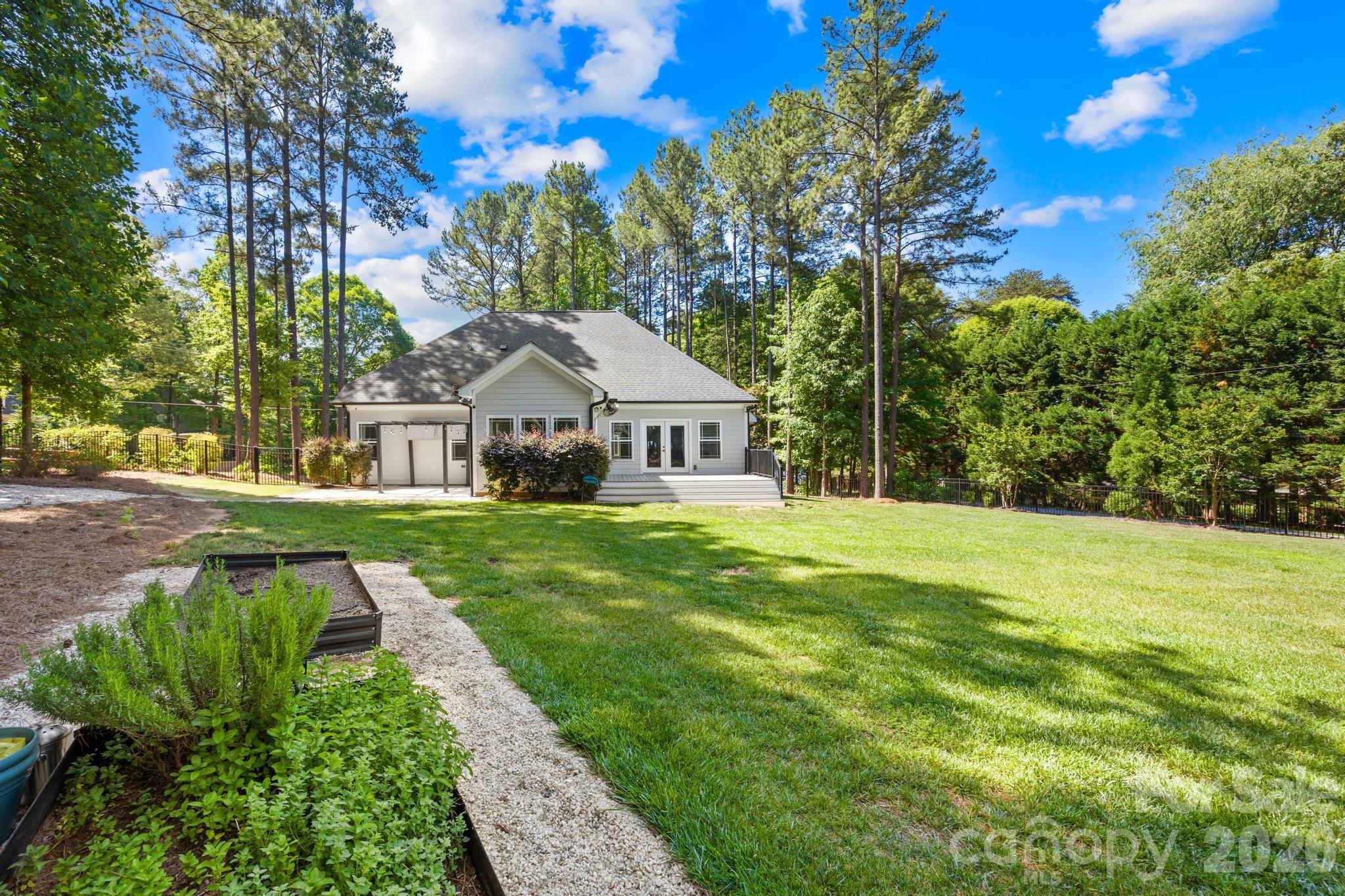 334 Mccrary Road Mooresville NC 28117