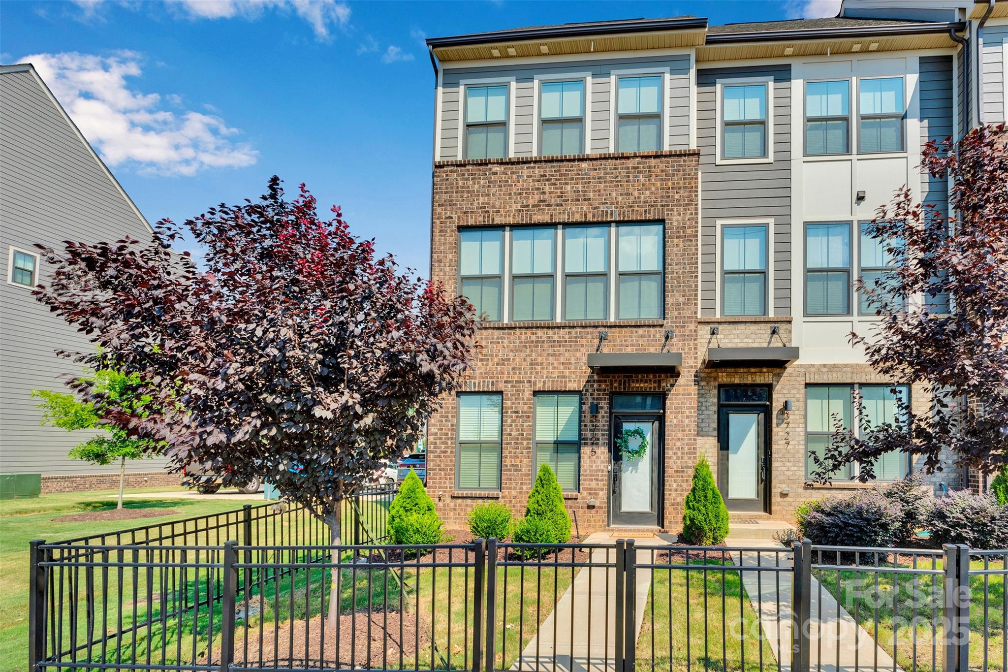 3725 S Tryon Street Charlotte NC 28217