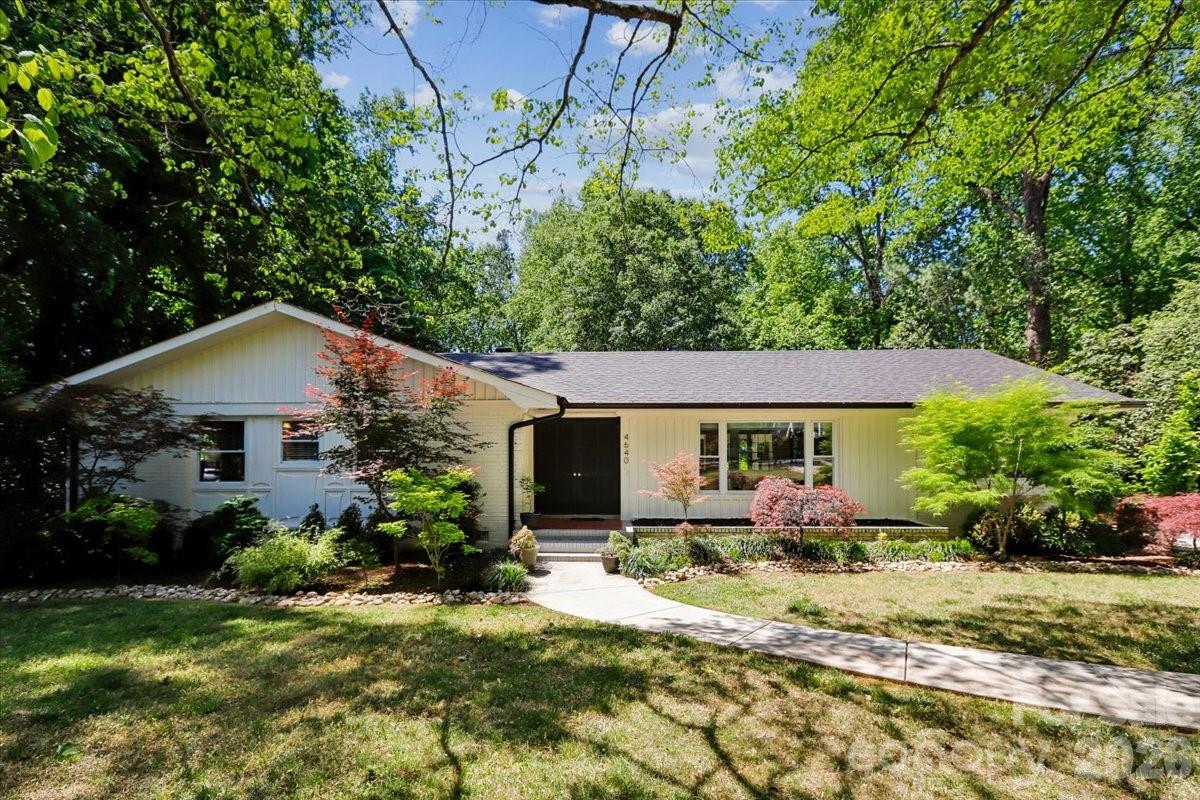 4640 Town And Country Drive Charlotte NC 28226