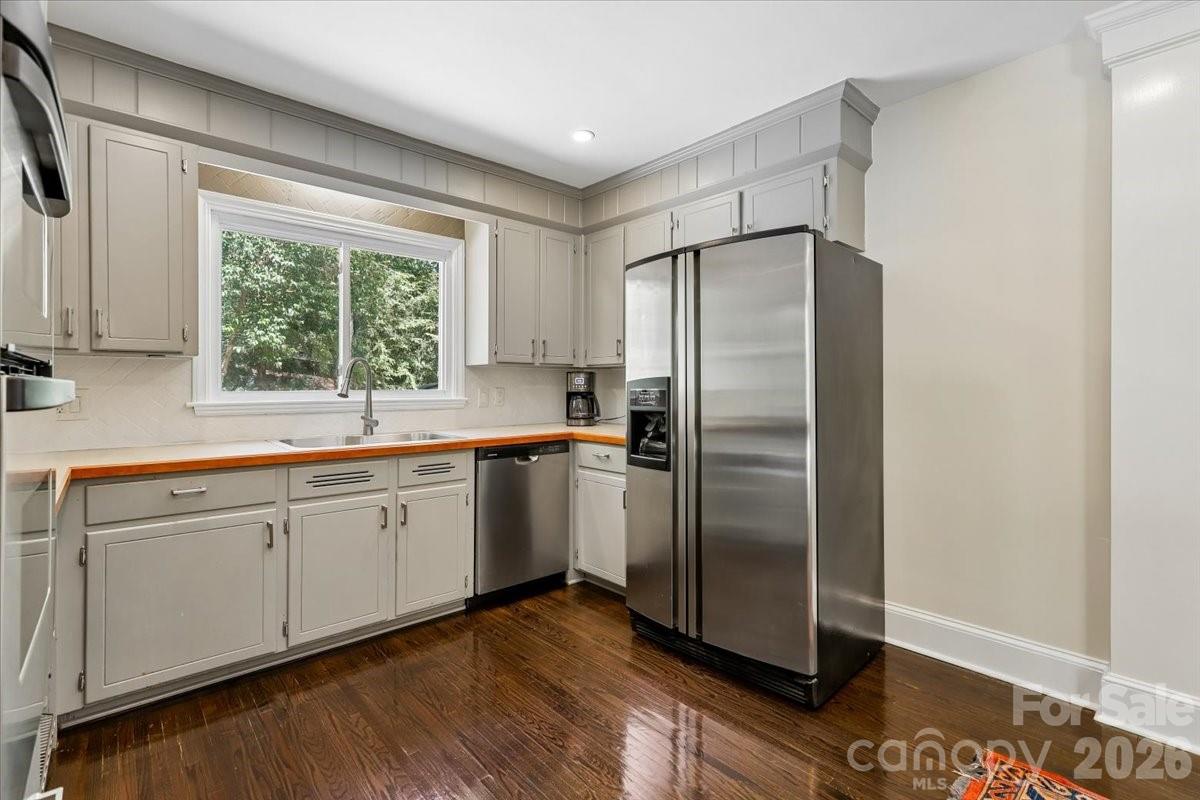 4640 Town And Country Drive Charlotte NC 28226
