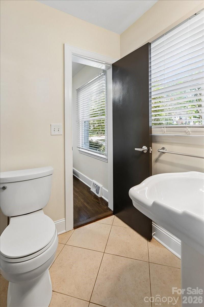 4640 Town And Country Drive Charlotte NC 28226