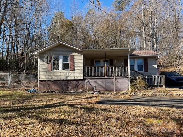 5688 Nix Creek Road Marion NC 28752