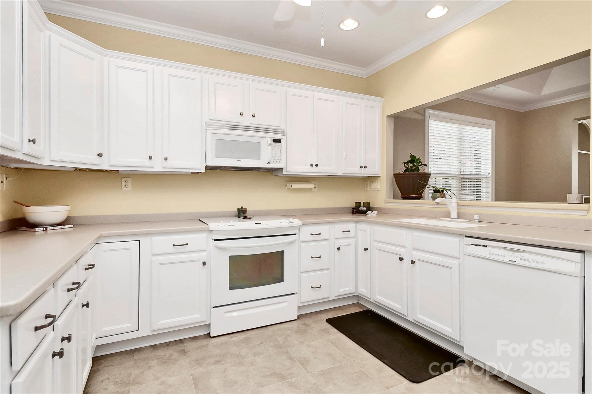 10046 Bishops Gate Boulevard Pineville NC 28134