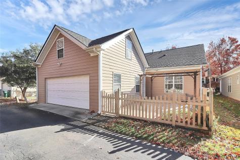 10046 Bishops Gate Boulevard Pineville NC 28134