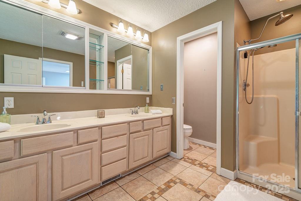 44 Samayoa Place Asheville NC 28806