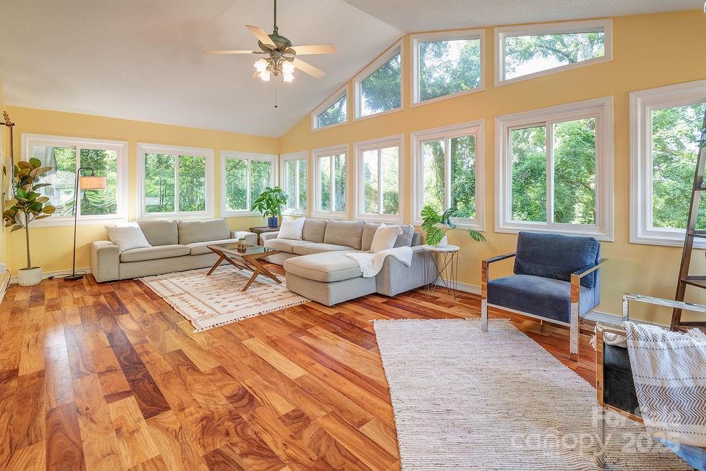 44 Samayoa Place Asheville NC 28806