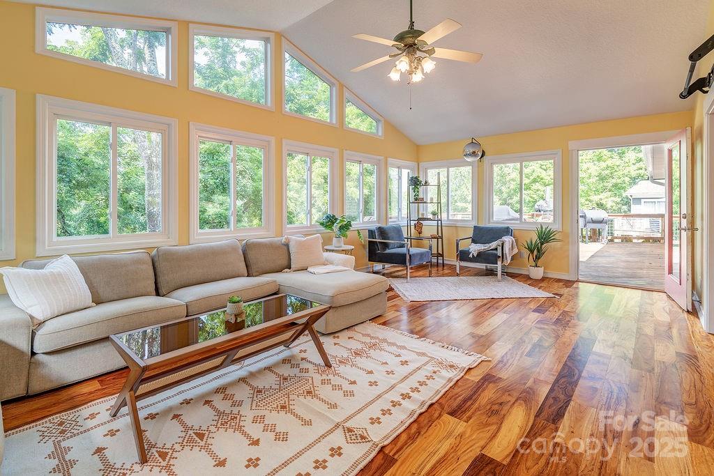 44 Samayoa Place Asheville NC 28806