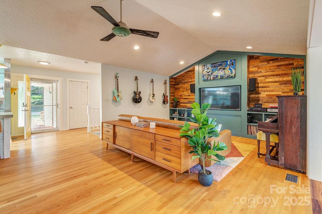 44 Samayoa Place Asheville NC 28806