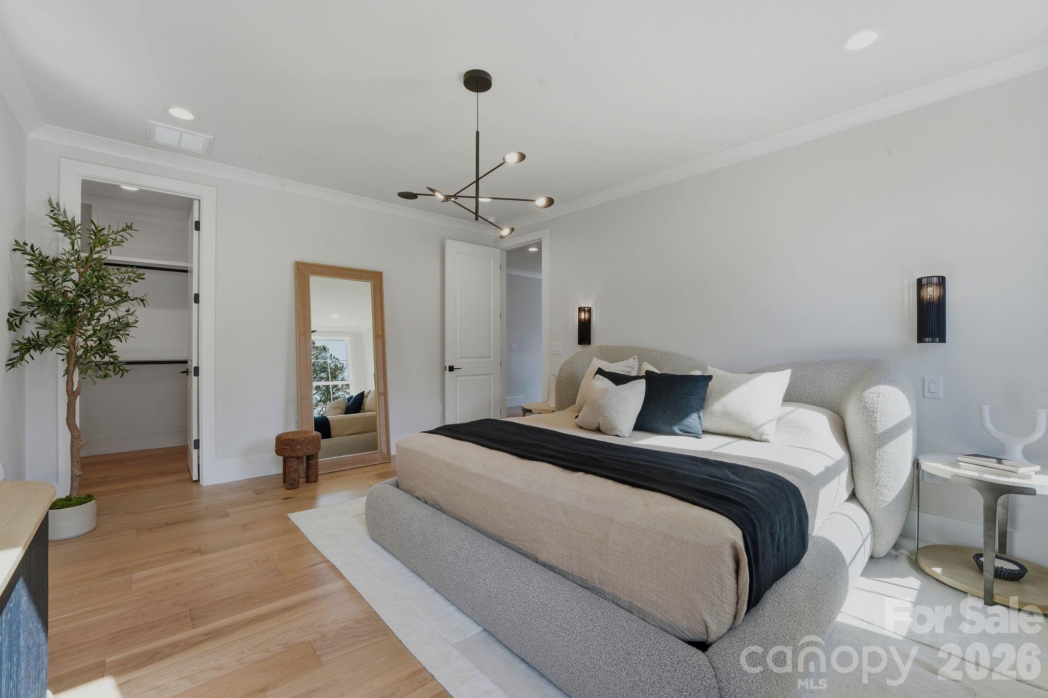 1637 Longfellow Street Charlotte NC 28205