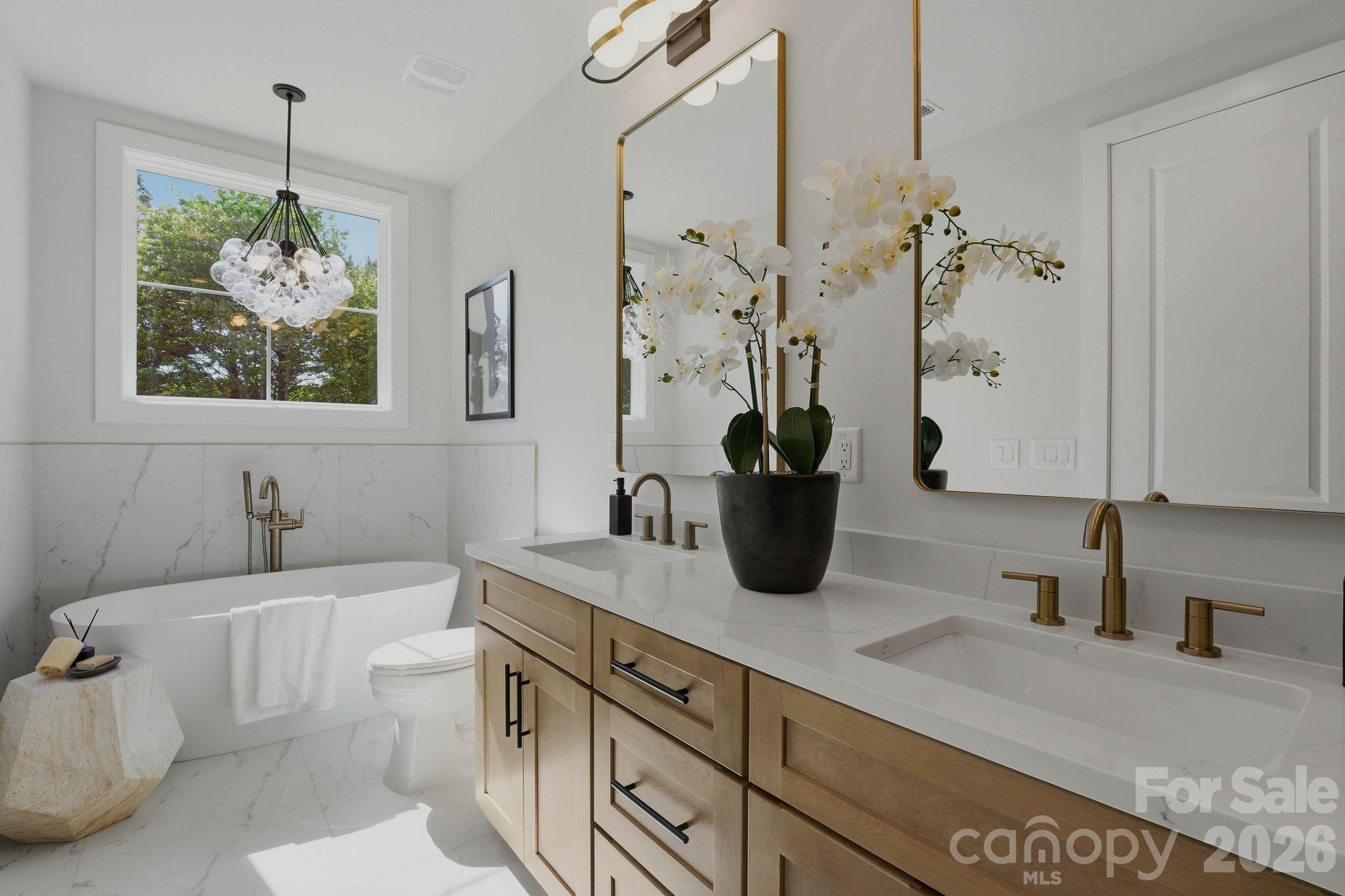 1637 Longfellow Street Charlotte NC 28205