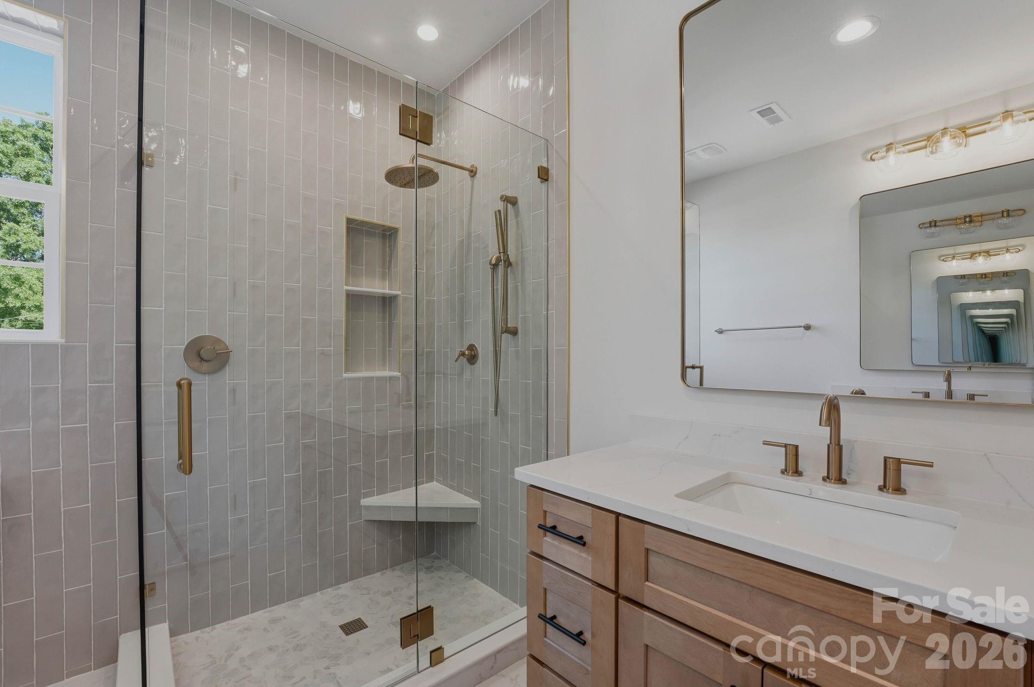 1637 Longfellow Street Charlotte NC 28205