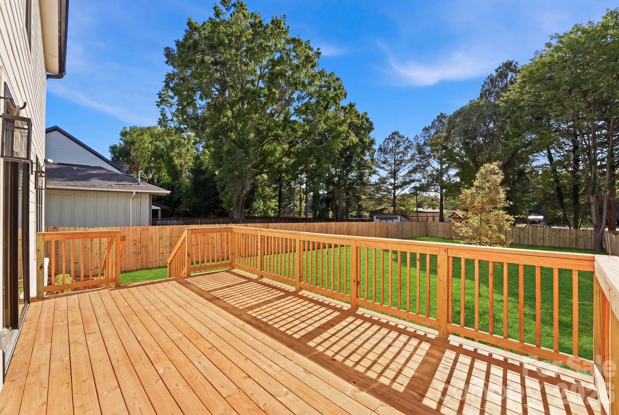 1637 Longfellow Street Charlotte NC 28205