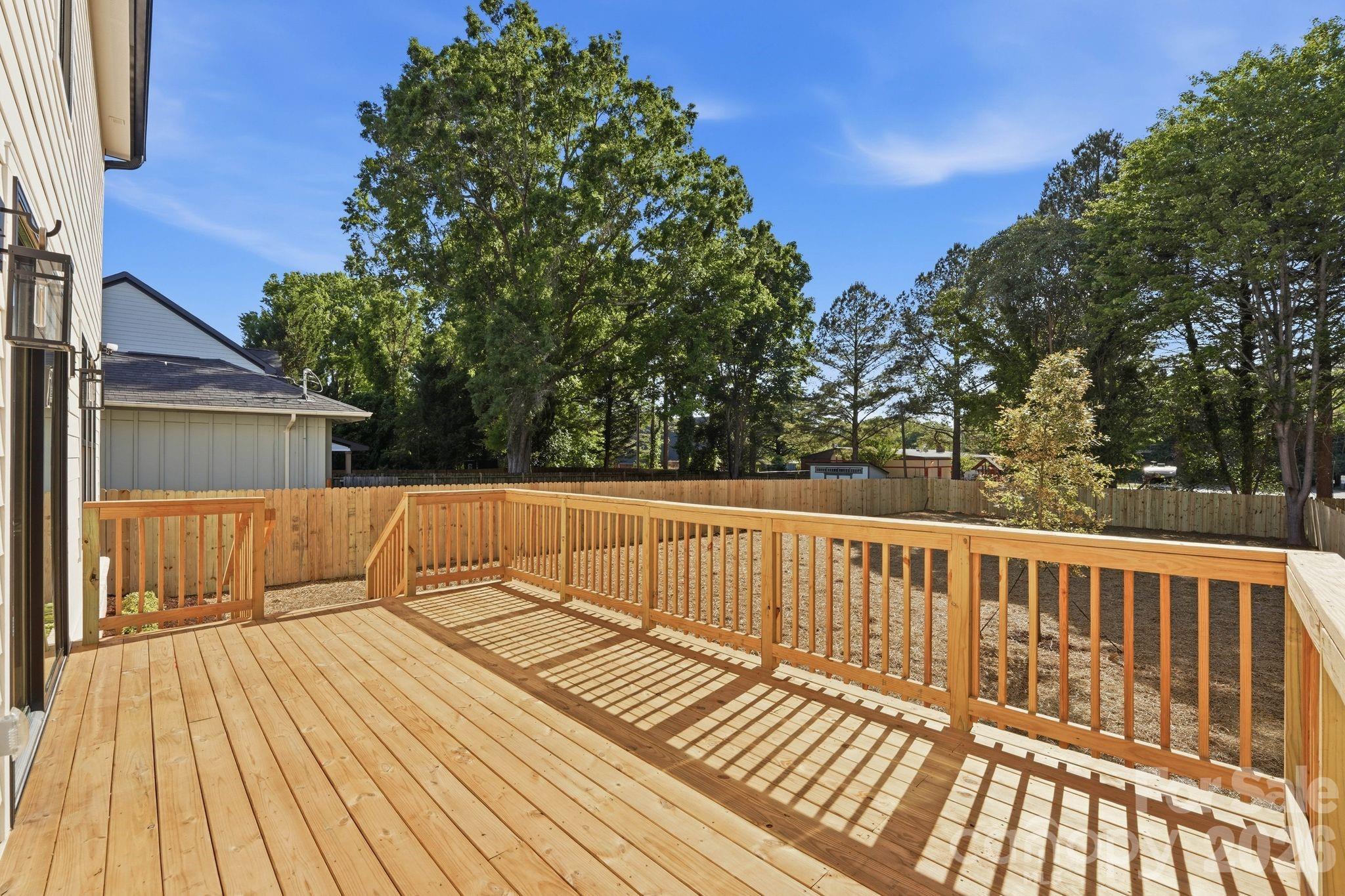 1637 Longfellow Street Charlotte NC 28205