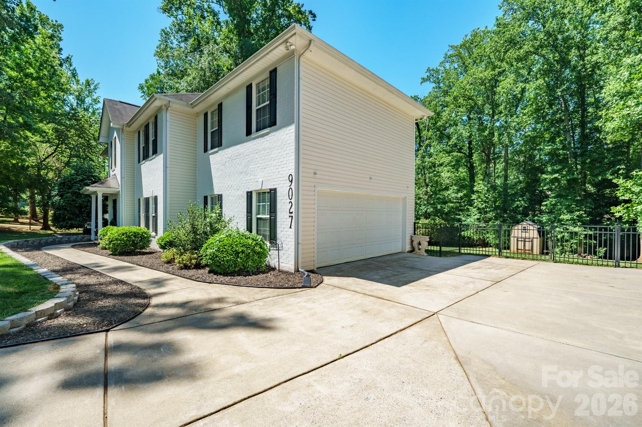 9027 Leah Meadow Lane Charlotte NC 28227