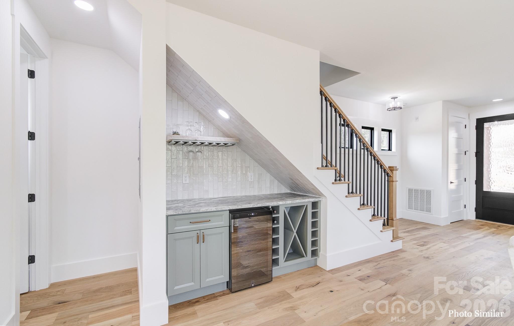 17 N Martha Kate Drive Hendersonville NC 28792