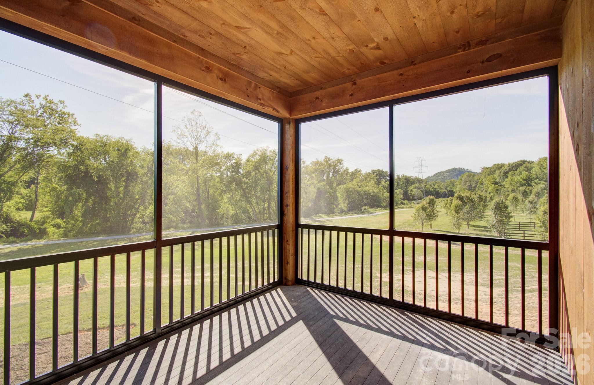 17 N Martha Kate Drive Hendersonville NC 28792