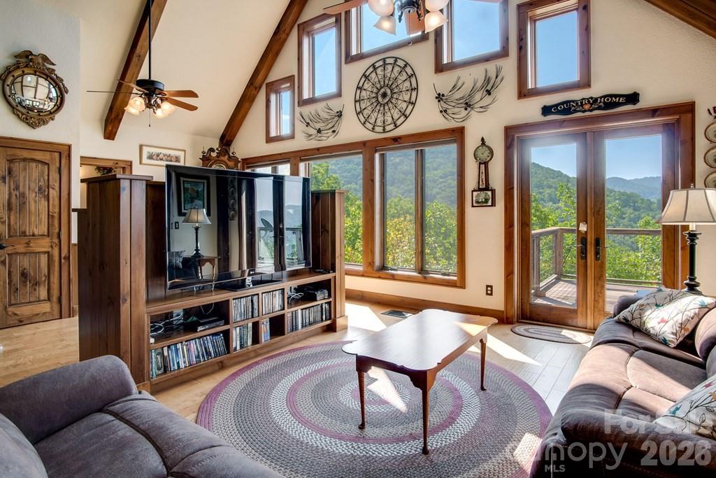 37 Jones Knob Road Franklin NC 28734