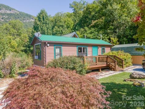 37 Jones Knob Road Franklin NC 28734