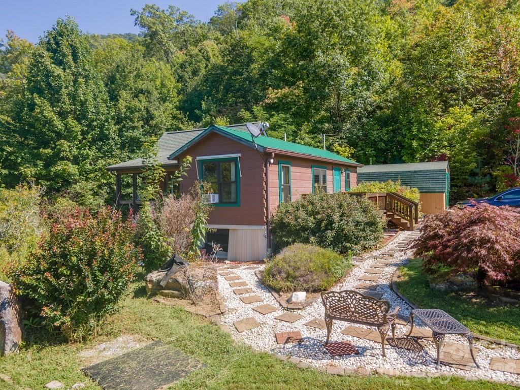 37 Jones Knob Road Franklin NC 28734