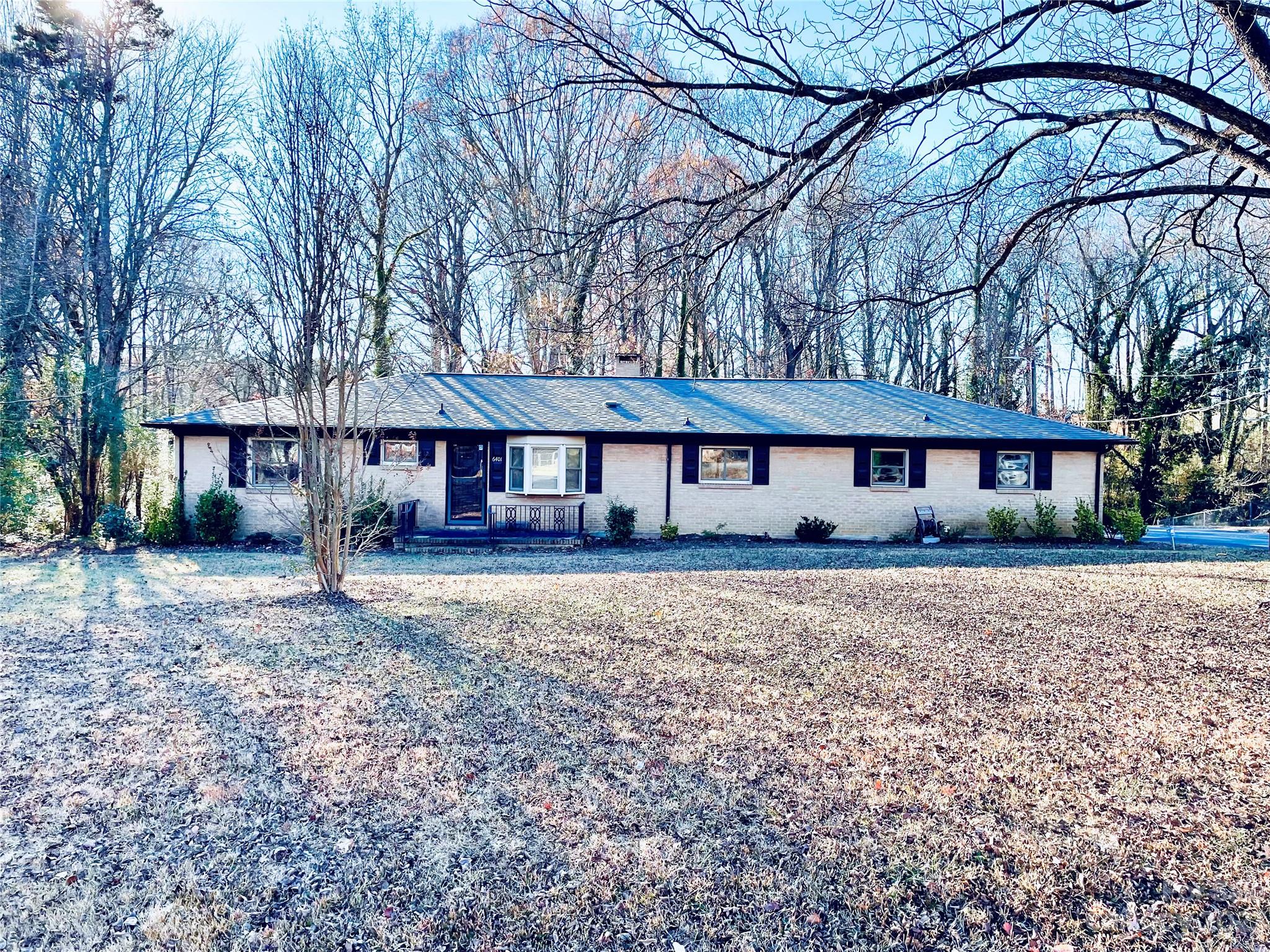 6401 Elmwood Circle Charlotte NC 28214