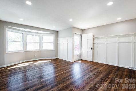 8 Hillview Road Asheville NC 28805