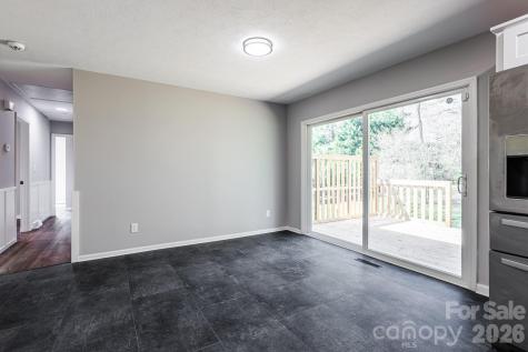 8 Hillview Road Asheville NC 28805