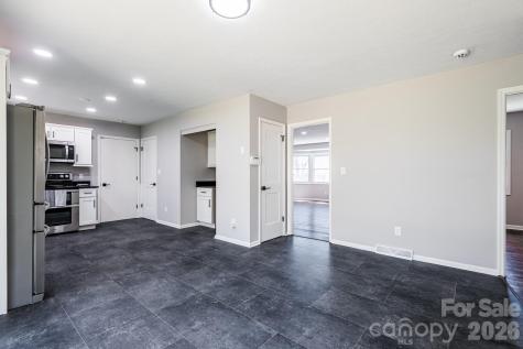 8 Hillview Road Asheville NC 28805