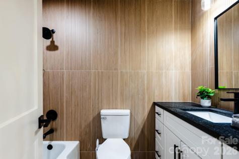 8 Hillview Road Asheville NC 28805