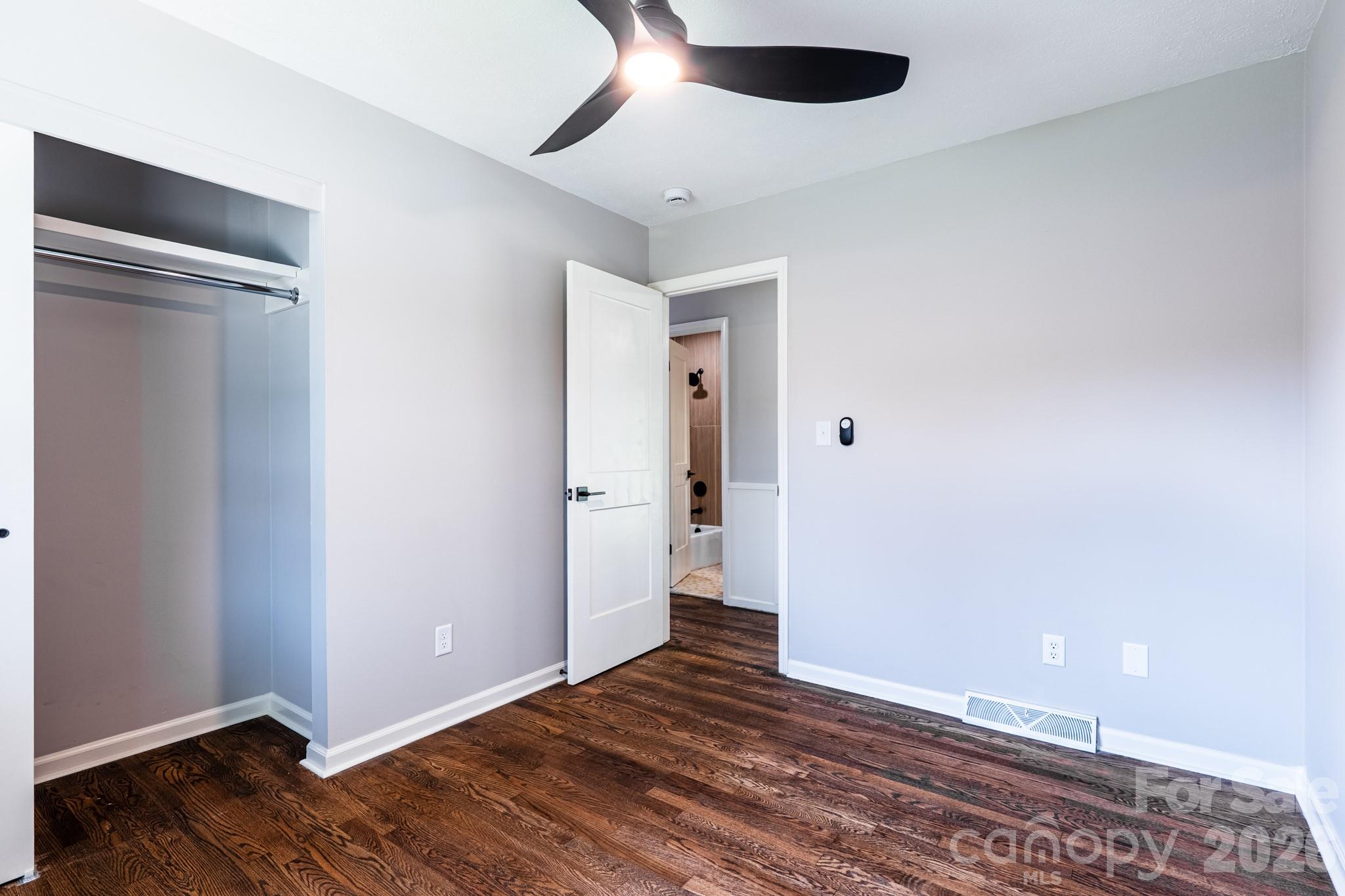 8 Hillview Road Asheville NC 28805