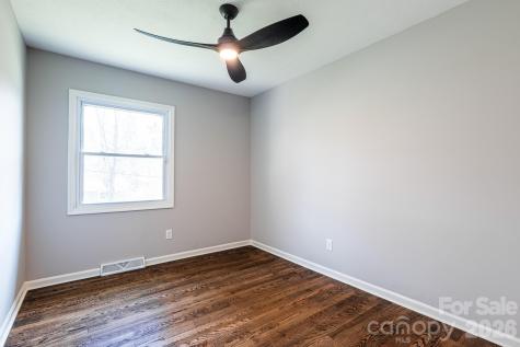 8 Hillview Road Asheville NC 28805