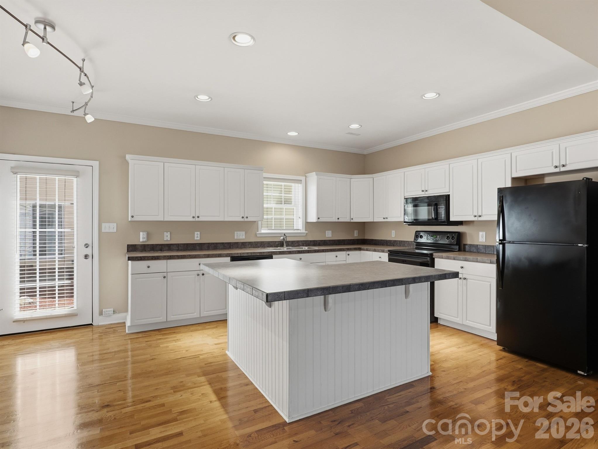 4330 Laurel Hill Lane Charlotte NC 28217