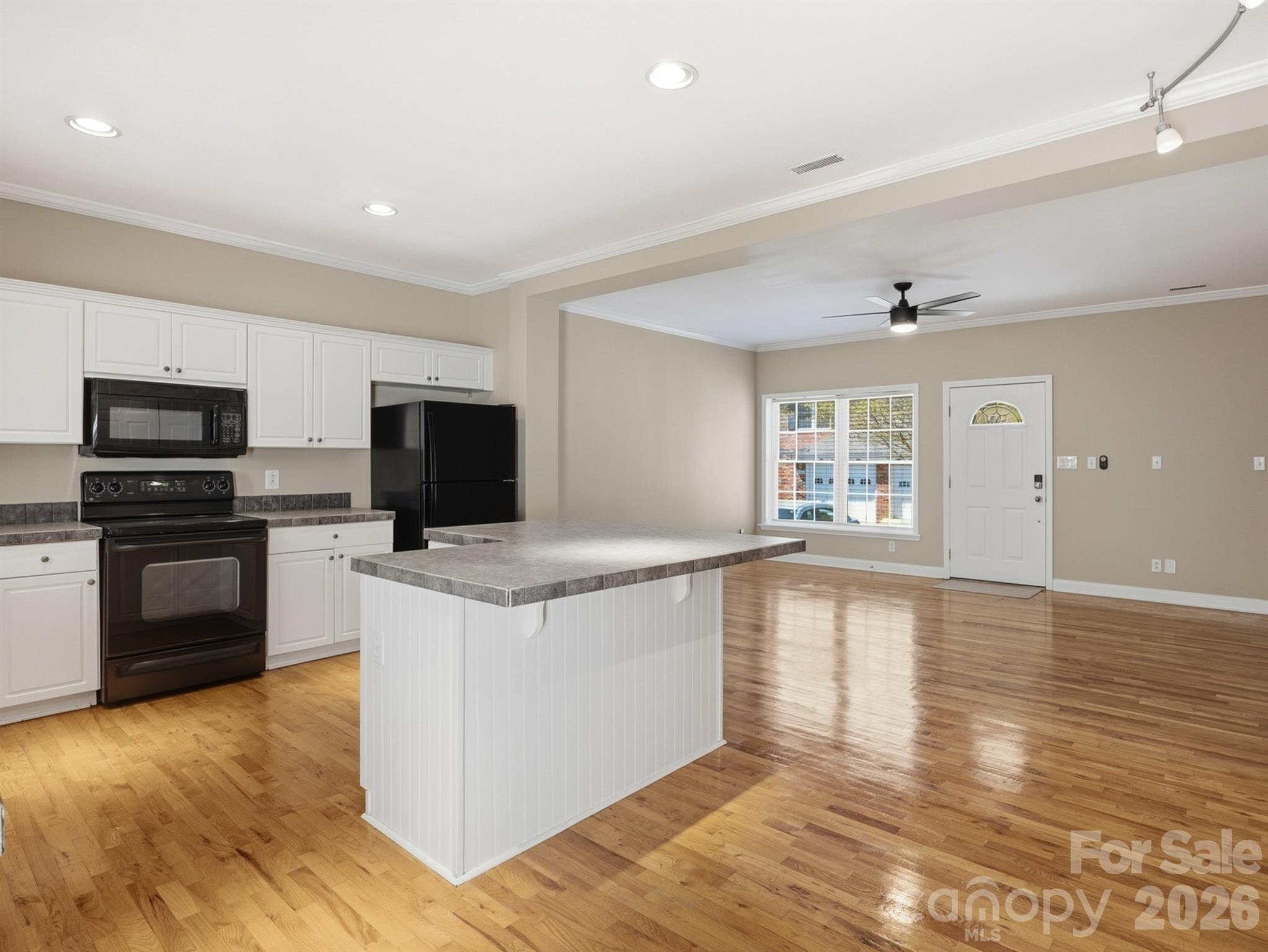4330 Laurel Hill Lane Charlotte NC 28217