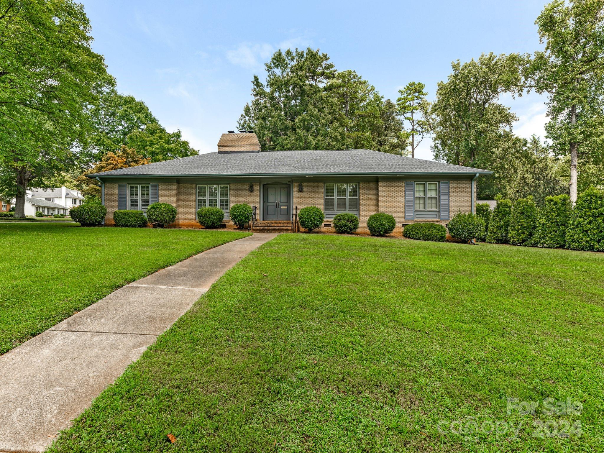 401 Chillingworth Lane Charlotte NC 28211