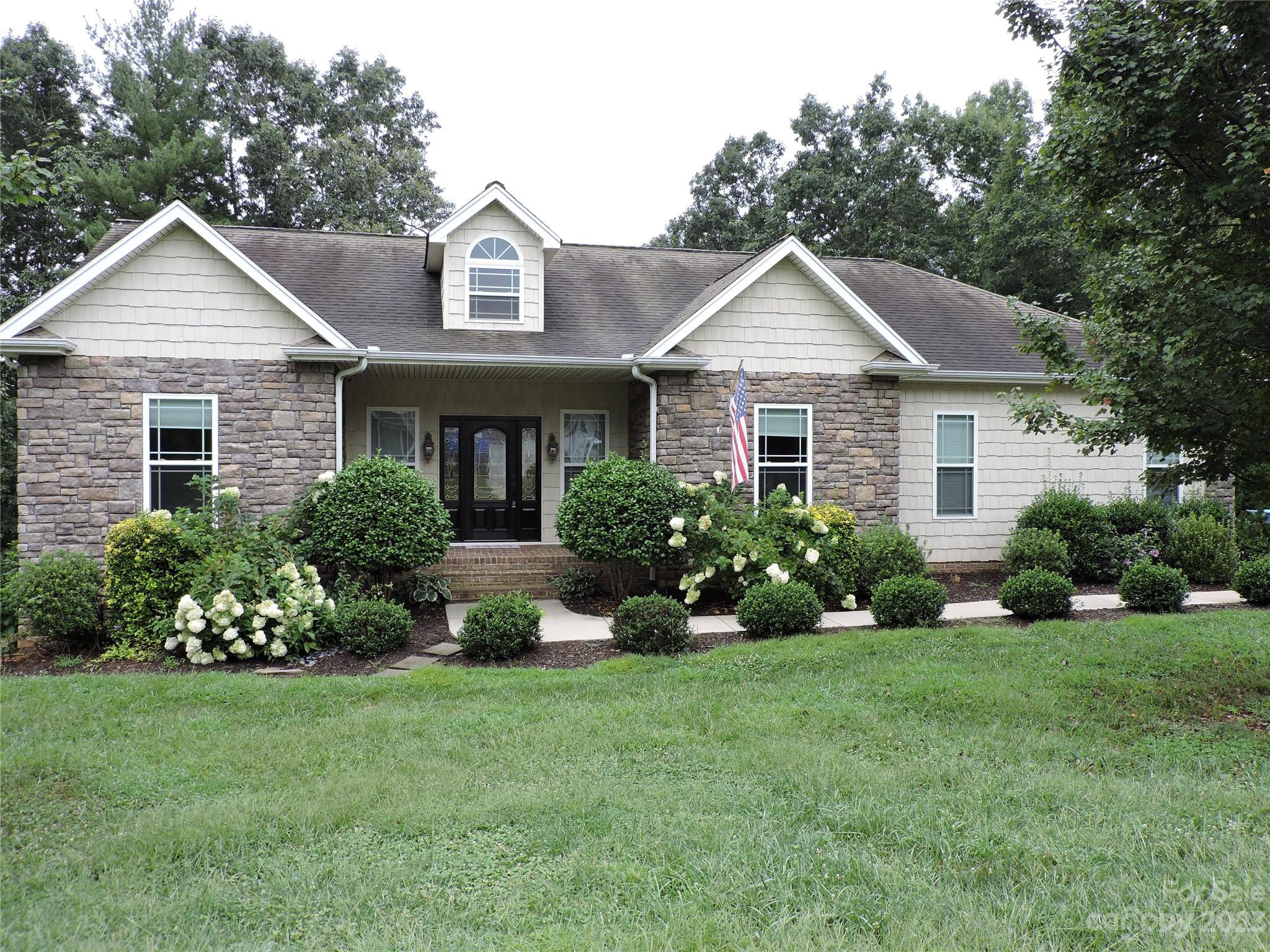 2027 Tall Oak Drive Lenoir NC 28645