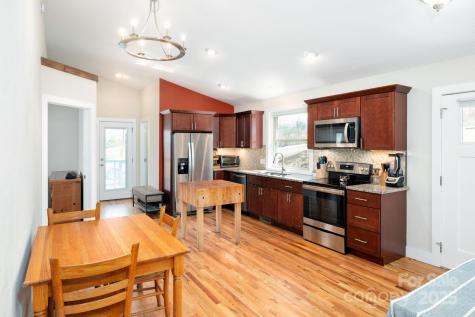 75 Dry Ridge Canton NC 28716