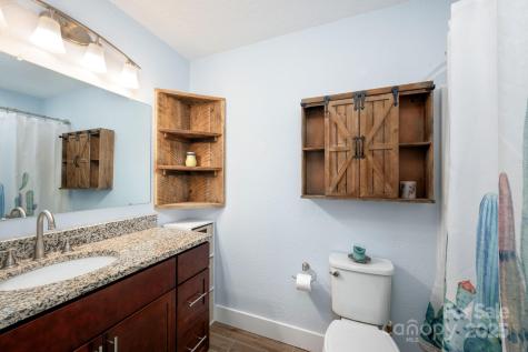 75 Dry Ridge Canton NC 28716