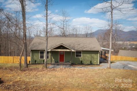 75 Dry Ridge Canton NC 28716