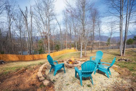 75 Dry Ridge Canton NC 28716