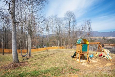 75 Dry Ridge Canton NC 28716