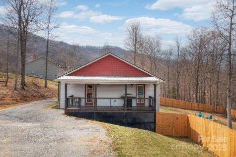 75 Dry Ridge Canton NC 28716