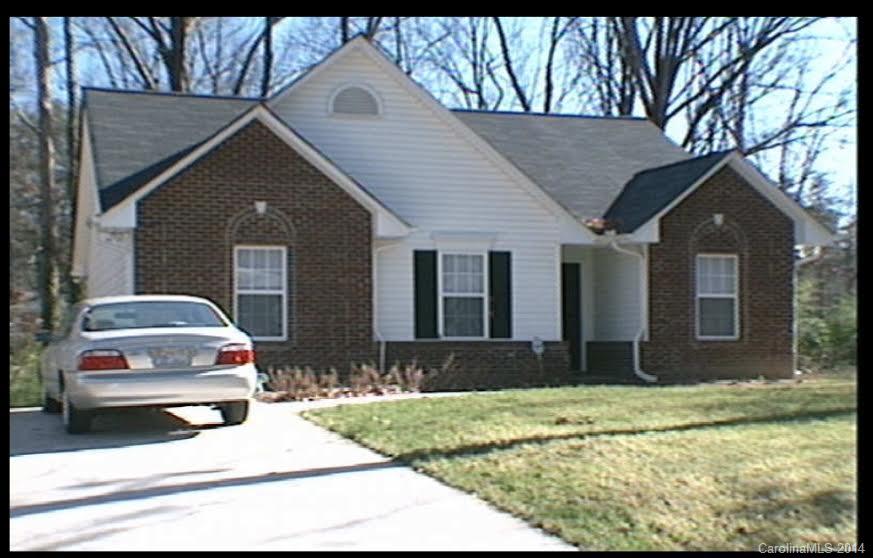 919 Crestmere Street Charlotte NC 28208