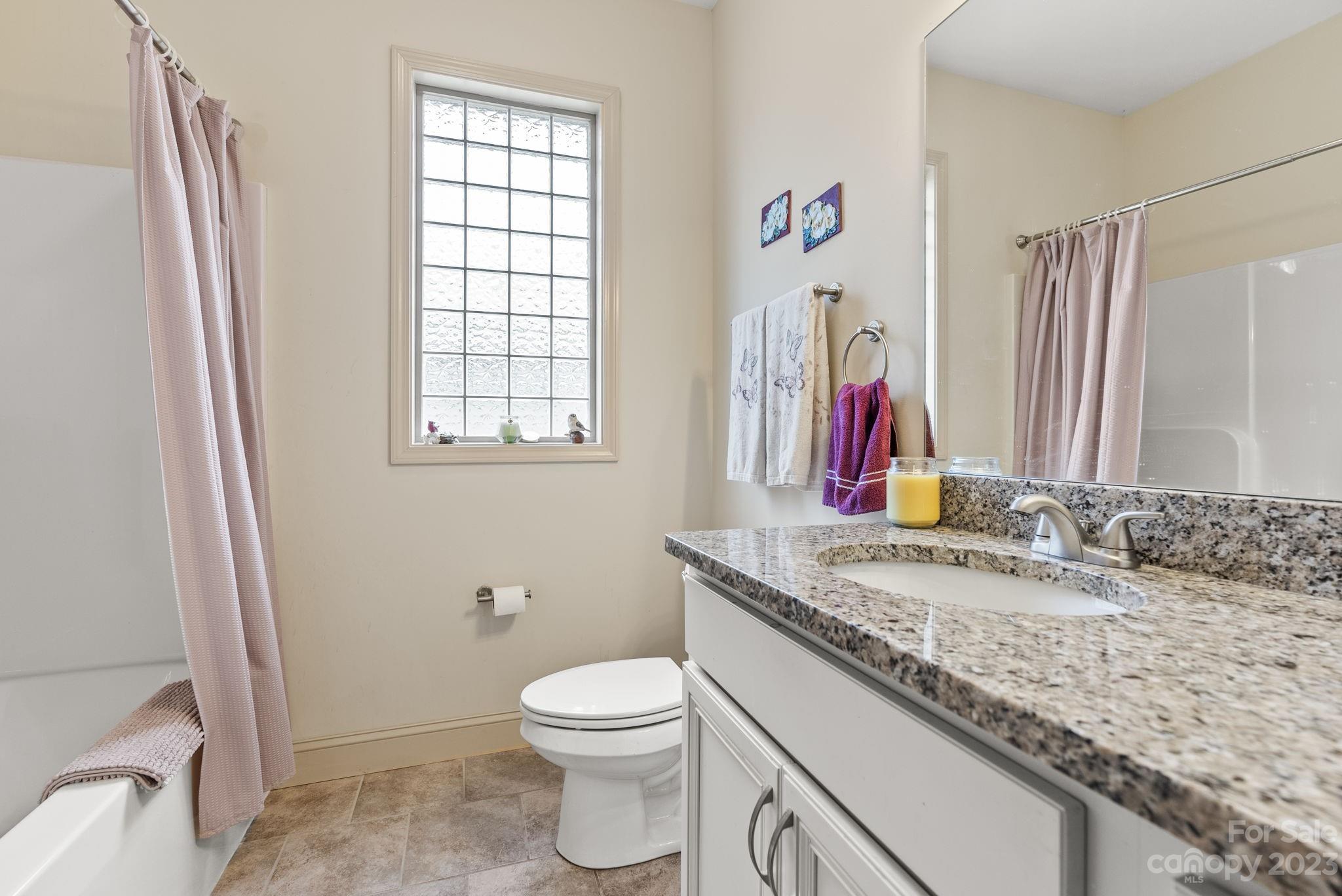 22 Linn Garden Lane Swannanoa NC 28778