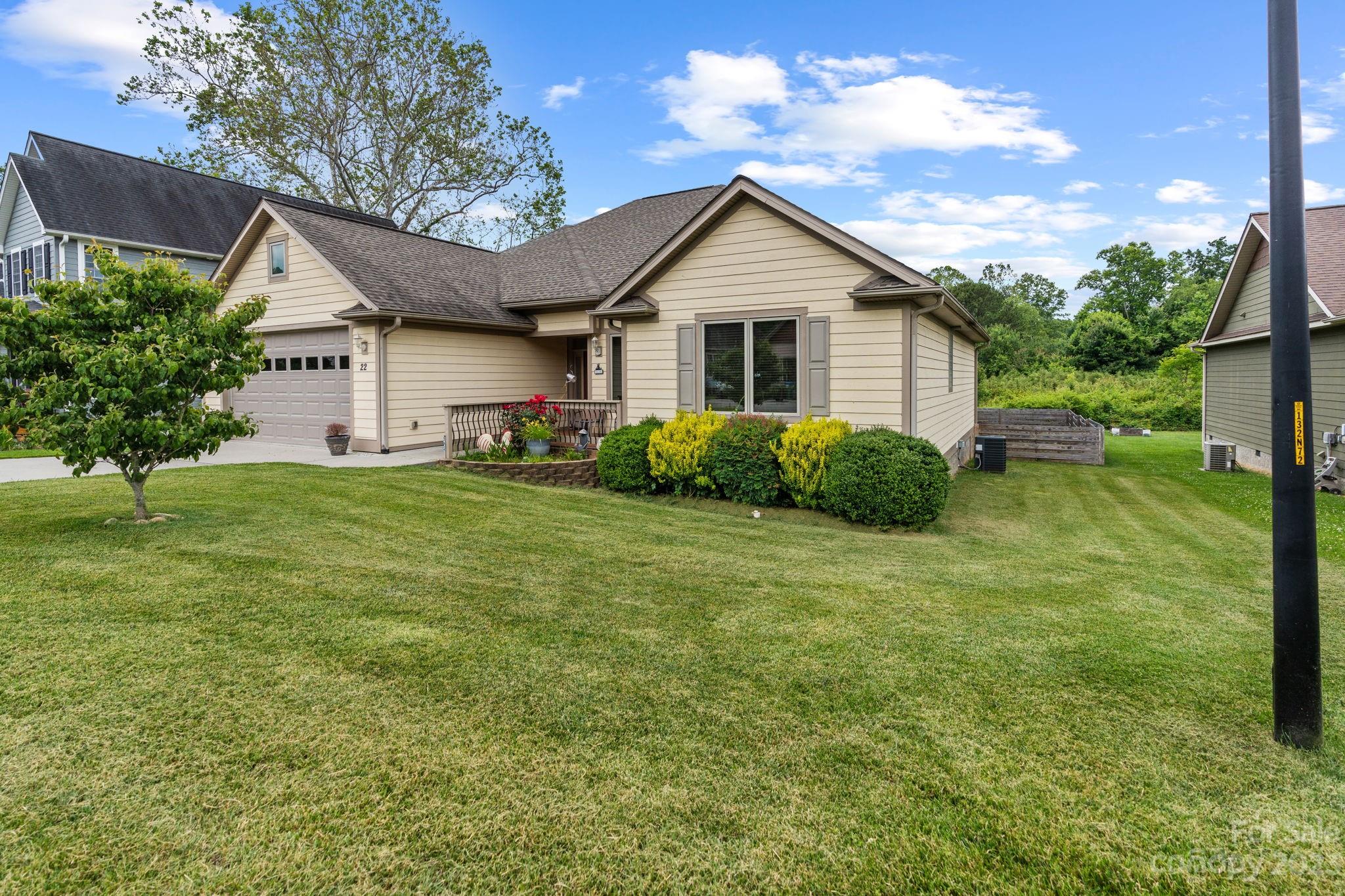 22 Linn Garden Lane Swannanoa NC 28778