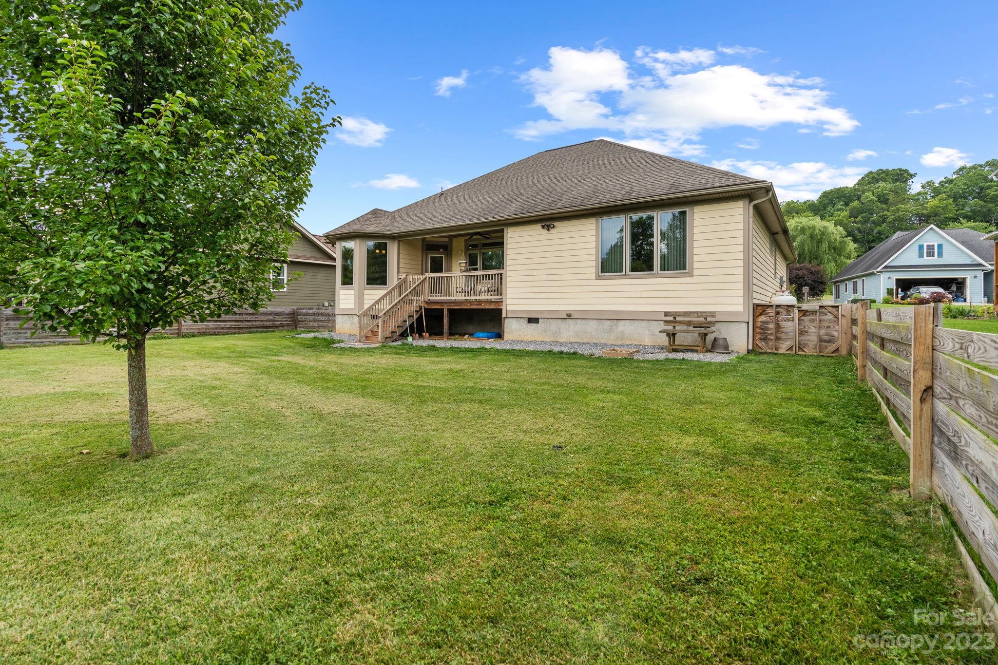 22 Linn Garden Lane Swannanoa NC 28778