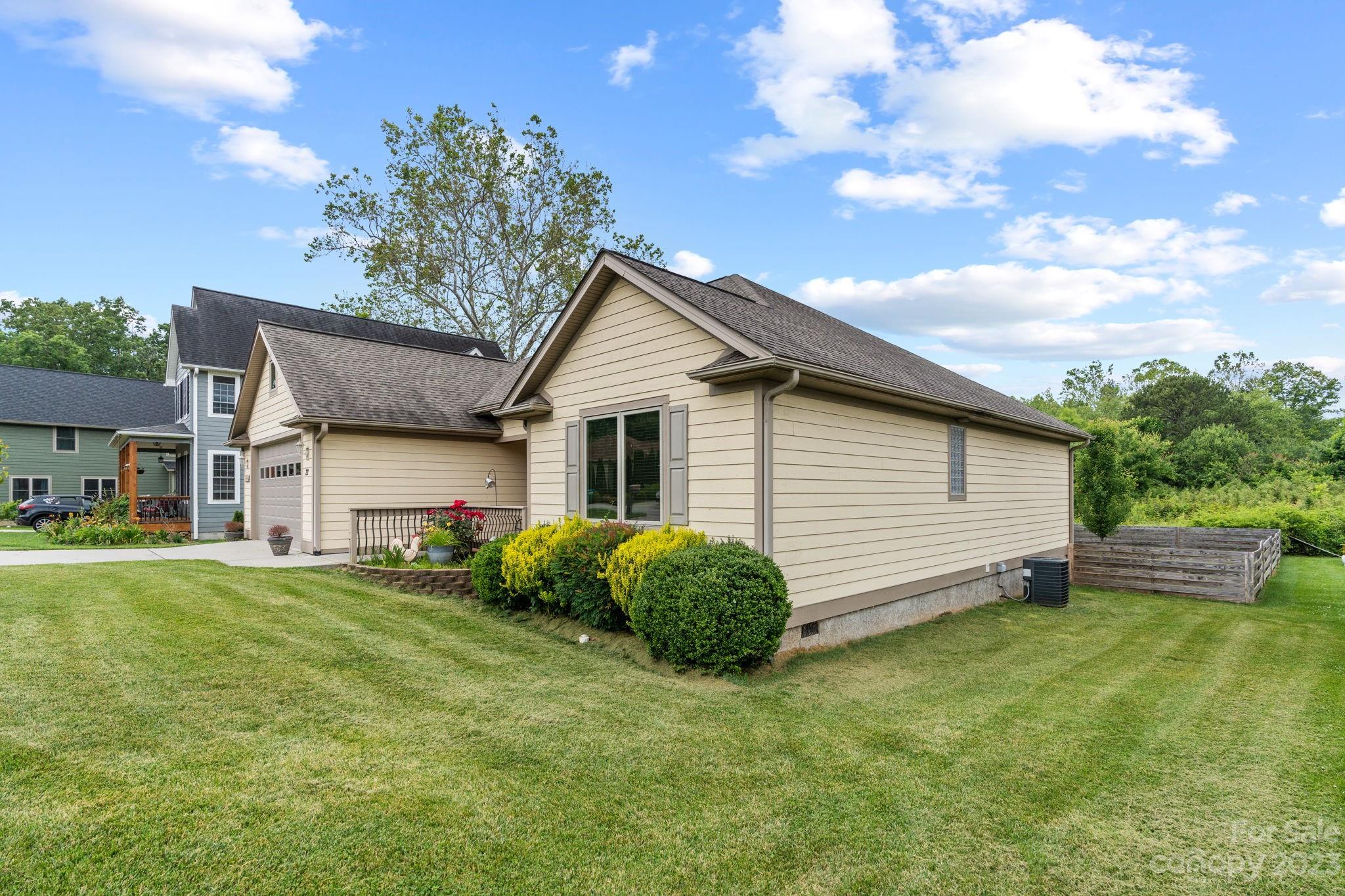 22 Linn Garden Lane Swannanoa NC 28778