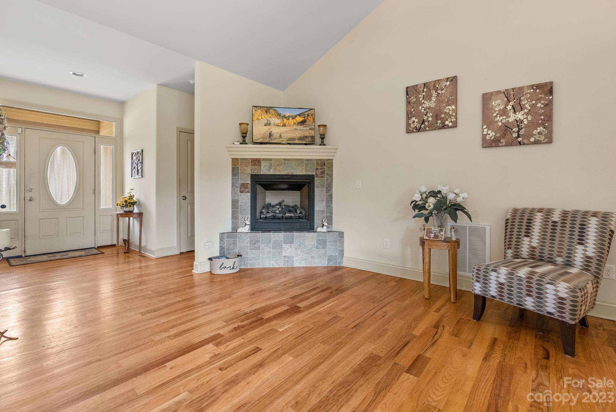 22 Linn Garden Lane Swannanoa NC 28778
