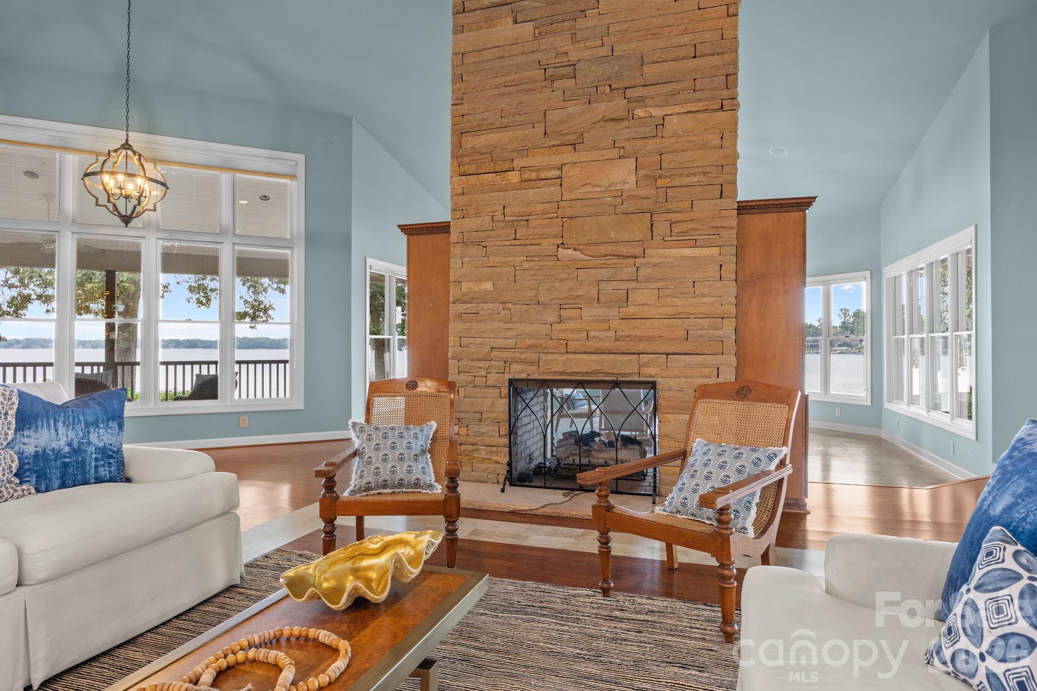 1890 Yacht Club Drive Denver NC 28037